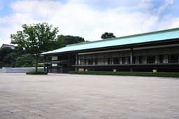 皇居内車両場 塗装工事